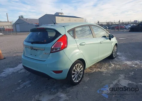 2017 Ford Fiesta Titanium z USA, uszkodzony, nr VIN 3FADP4FJ4HM123934